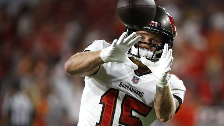 Oct 2, 2022; Tampa, Florida, USA; Tampa Bay Buccaneers wide receiver Cole Beasley (15) prior to the game against the Kansas City Chiefs at Raymond James Stadium. Mandatory Credit: Kim Klement-USA TODAY Sports