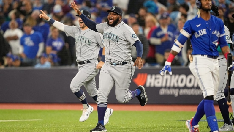 Mariners rally from 5-run deficit to beat Rays