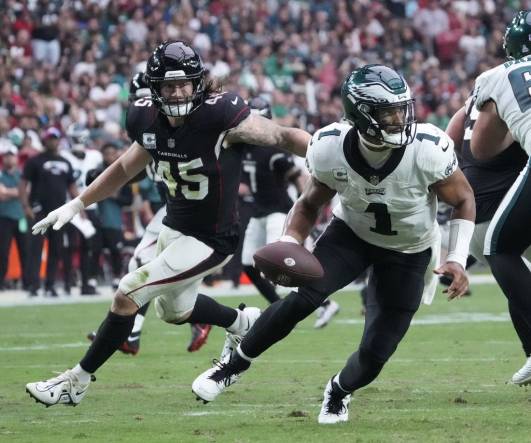 Jalen Hurts, Cameron Dicker lead Eagles over Cardinals for 5-0 start