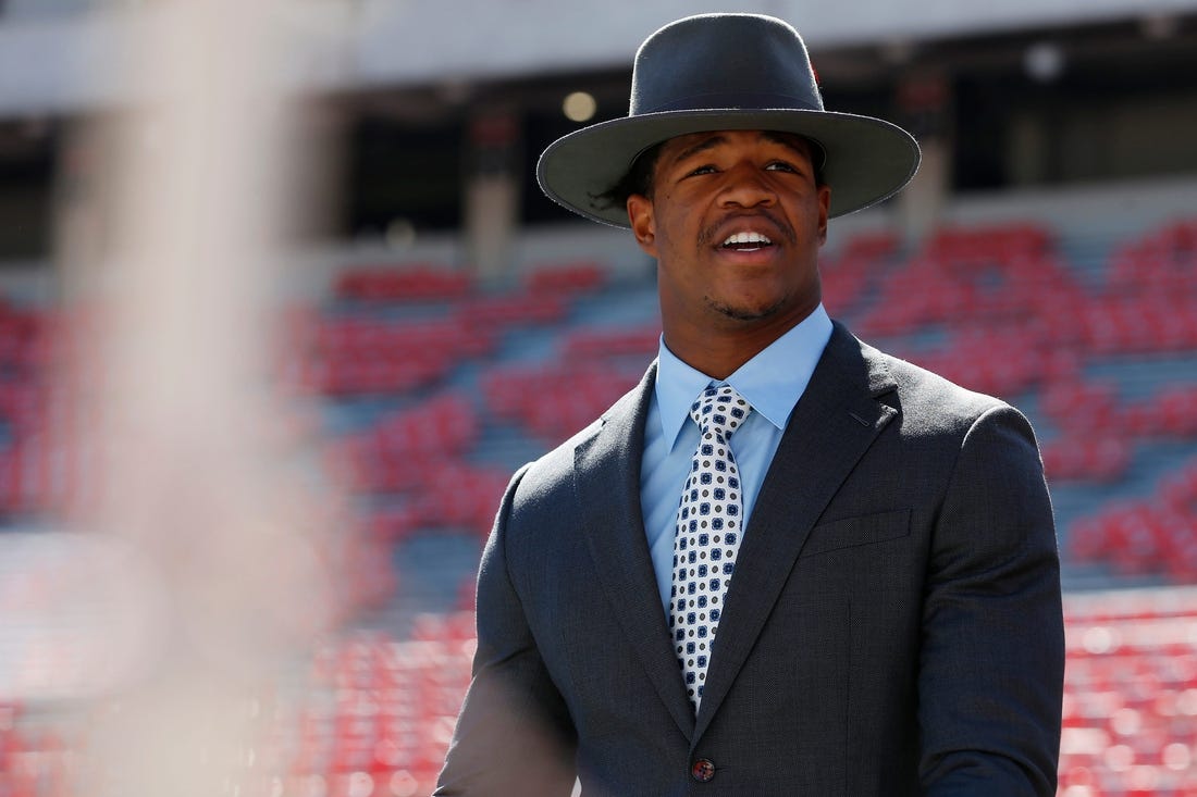 Georgia linebacker Nolan Smith arrives at the Dawg Walk before the start of a NCAA college football game between Vanderbilt and Georgia in Athens, Ga., on Saturday, Oct. 15, 2022.

News Joshua L Jones