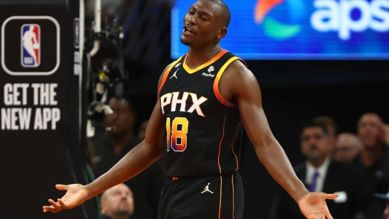 Oct 19, 2022; Phoenix, Arizona, USA; Phoenix Suns center Bismack Biyombo (18) reacts against the Dallas Mavericks at Footprint Center. Mandatory Credit: Mark J. Rebilas-USA TODAY Sports