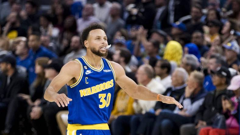 Oct 21, 2022; San Francisco, California, USA; Golden State Warriors guard Stephen Curry (30) reacts after missing a shot against the Denver Nuggets during the first half at Chase Center. Mandatory Credit: John Hefti-USA TODAY Sports