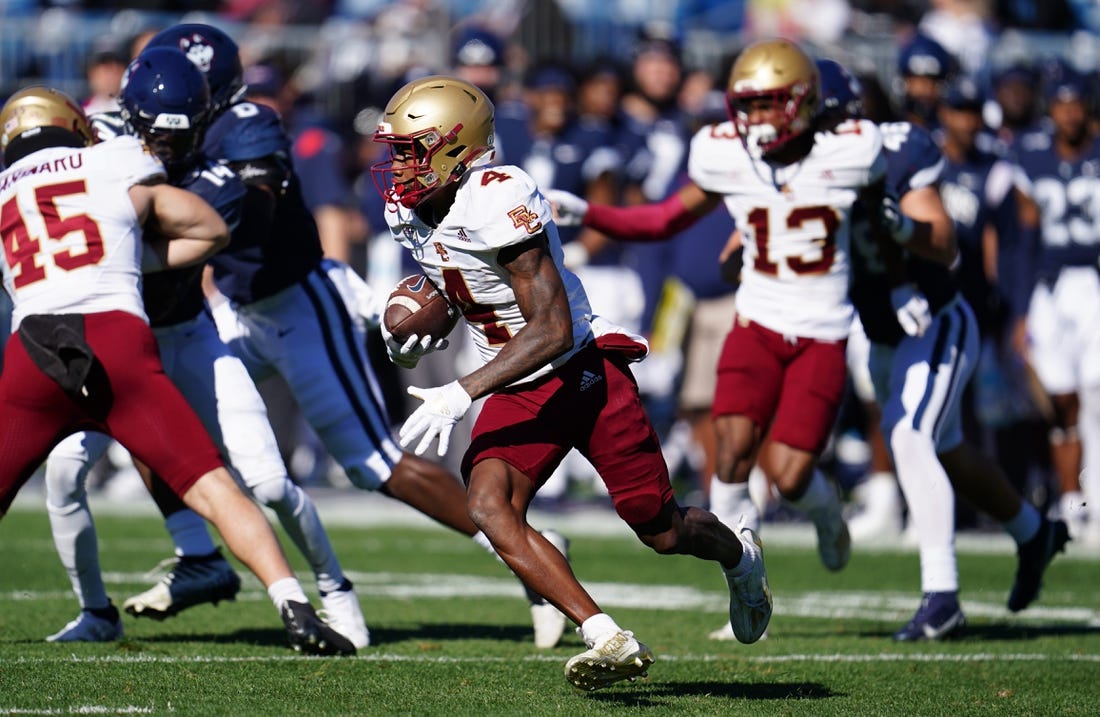 Boston College Eagles special teams Zay Flowers (4) returns the ball against the Connecticut Huskies in the second quarter at Rentschler Field at Pratt & Whitney Stadium. Mandatory Credit: David Butler II-USA TODAY Sports