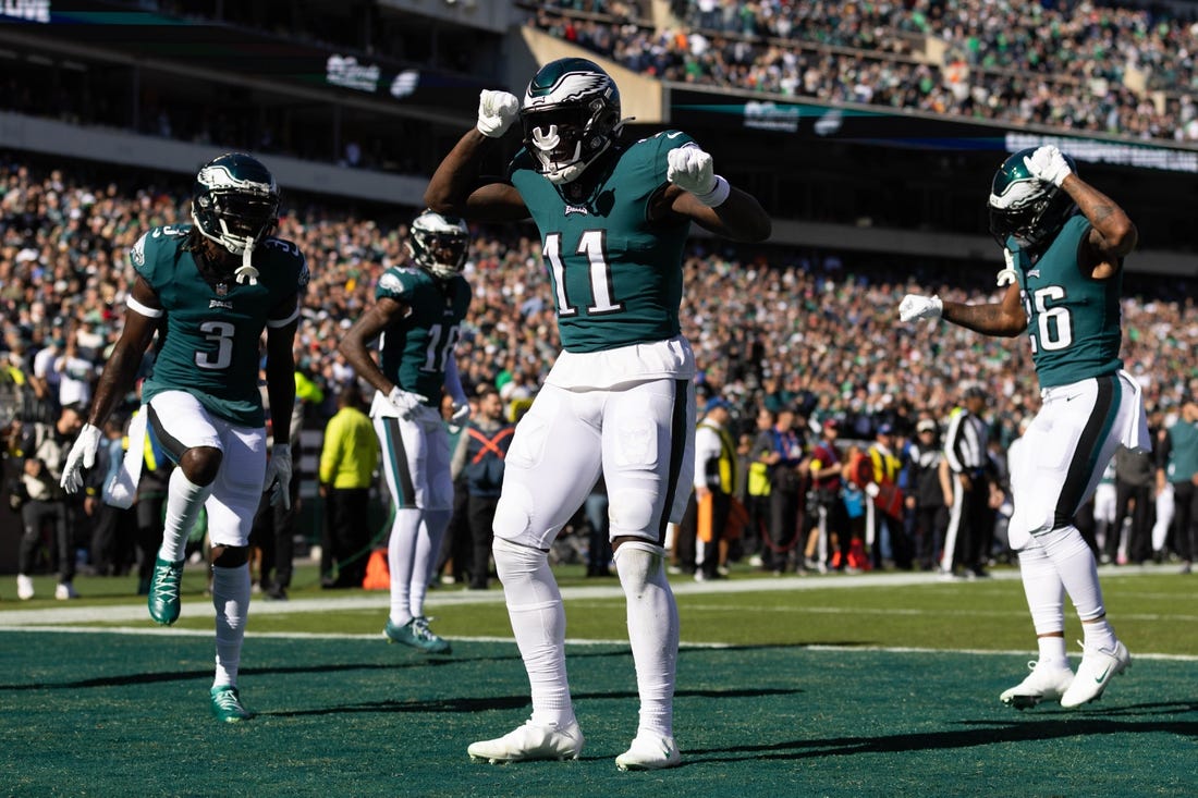 Eagles dominate Steelers 35-13, improve to 7-0