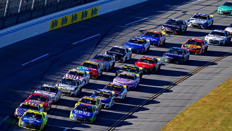 NASCAR: YellaWood 500