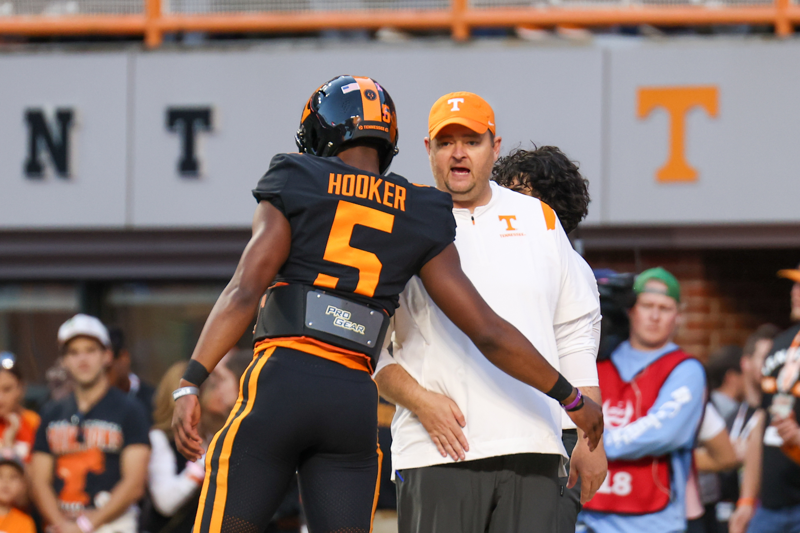 College Football Rankings Week 10: Massive shakeups after wild Week 9, Tennessee remains No. 1