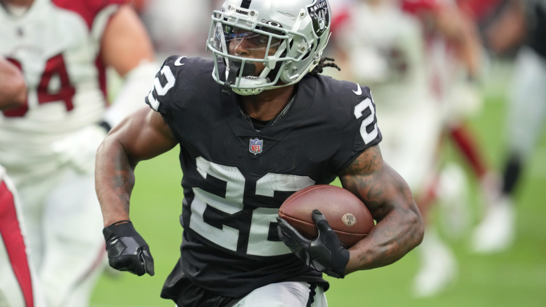 Raiders RT Thayer Munford allows just one pressure in Week 3