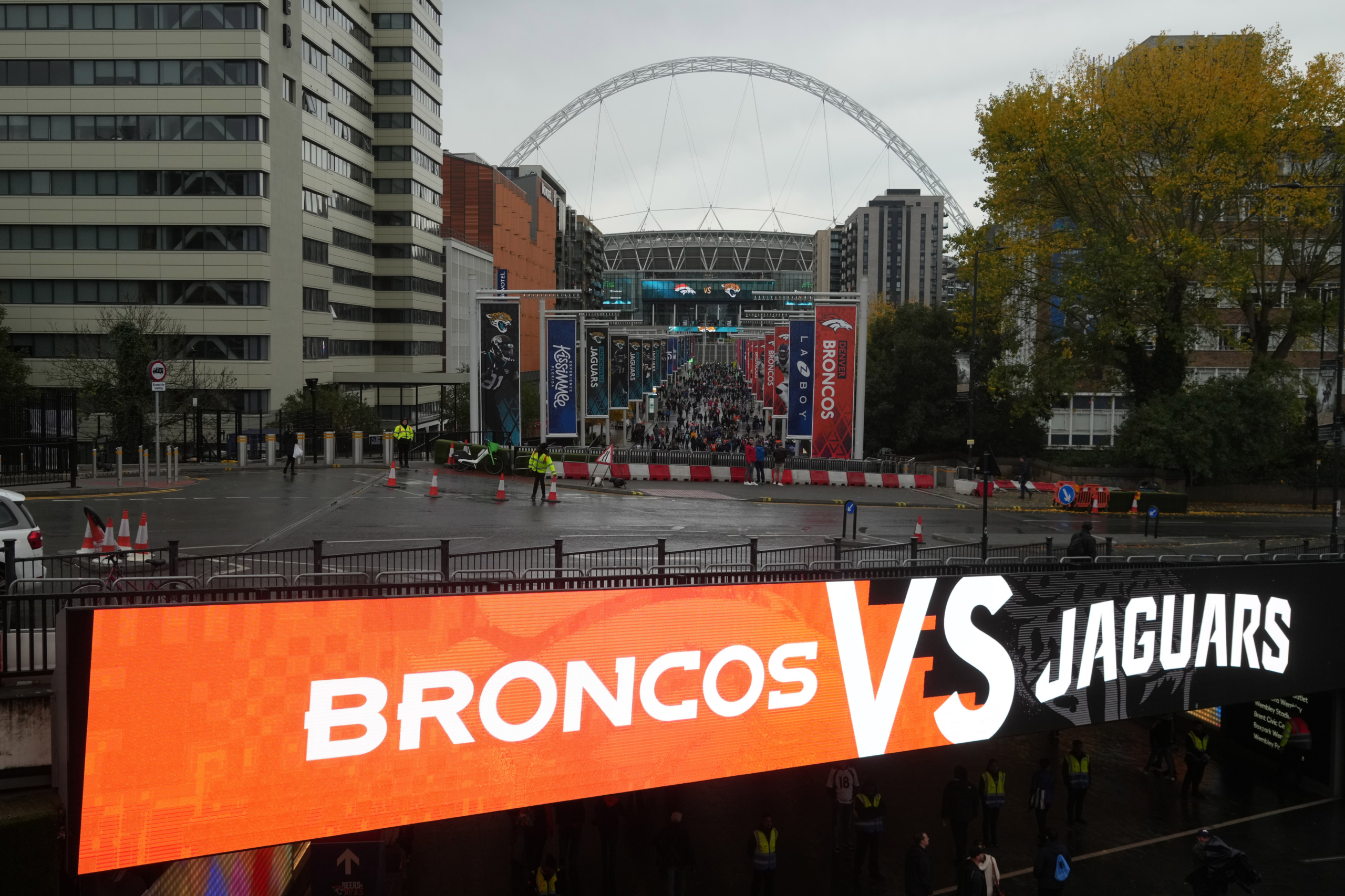 Denver Broncos-Jacksonville Jaguars London matchup features largest crowd  in NFL International Series history