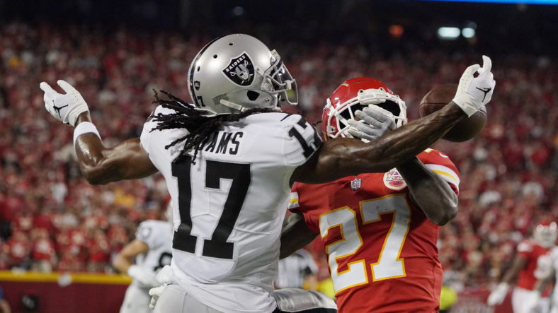 NFL: Las Vegas Raiders at Kansas City Chiefs