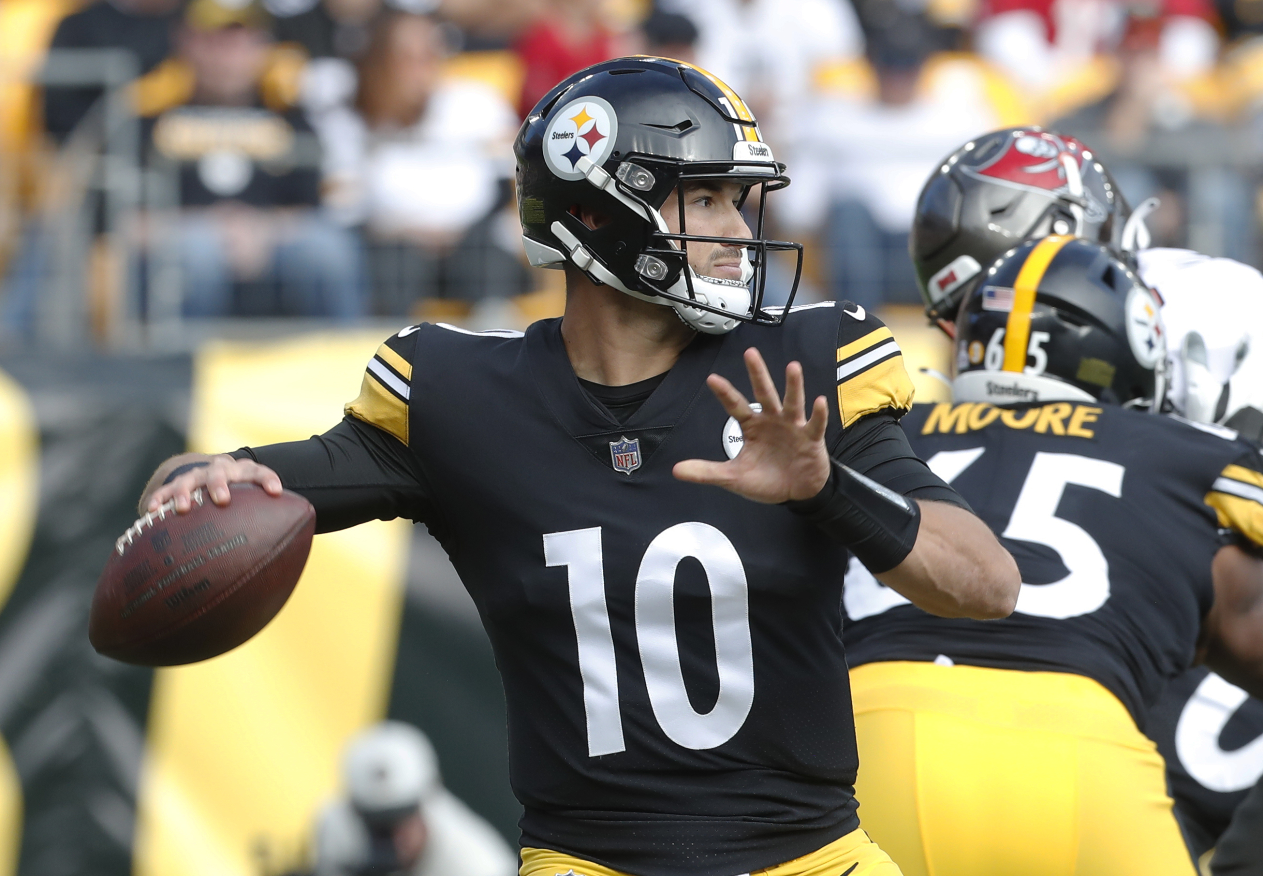 Pittsburgh Steelers wide receiver Diontae Johnson runs against the Tampa Bay  Buccaneers during an NFL football game at Acrisure Stadium, Sunday, Oct.  16, 2022 in Pittsburgh. (Winslow Townson/AP Images for Panini Stock