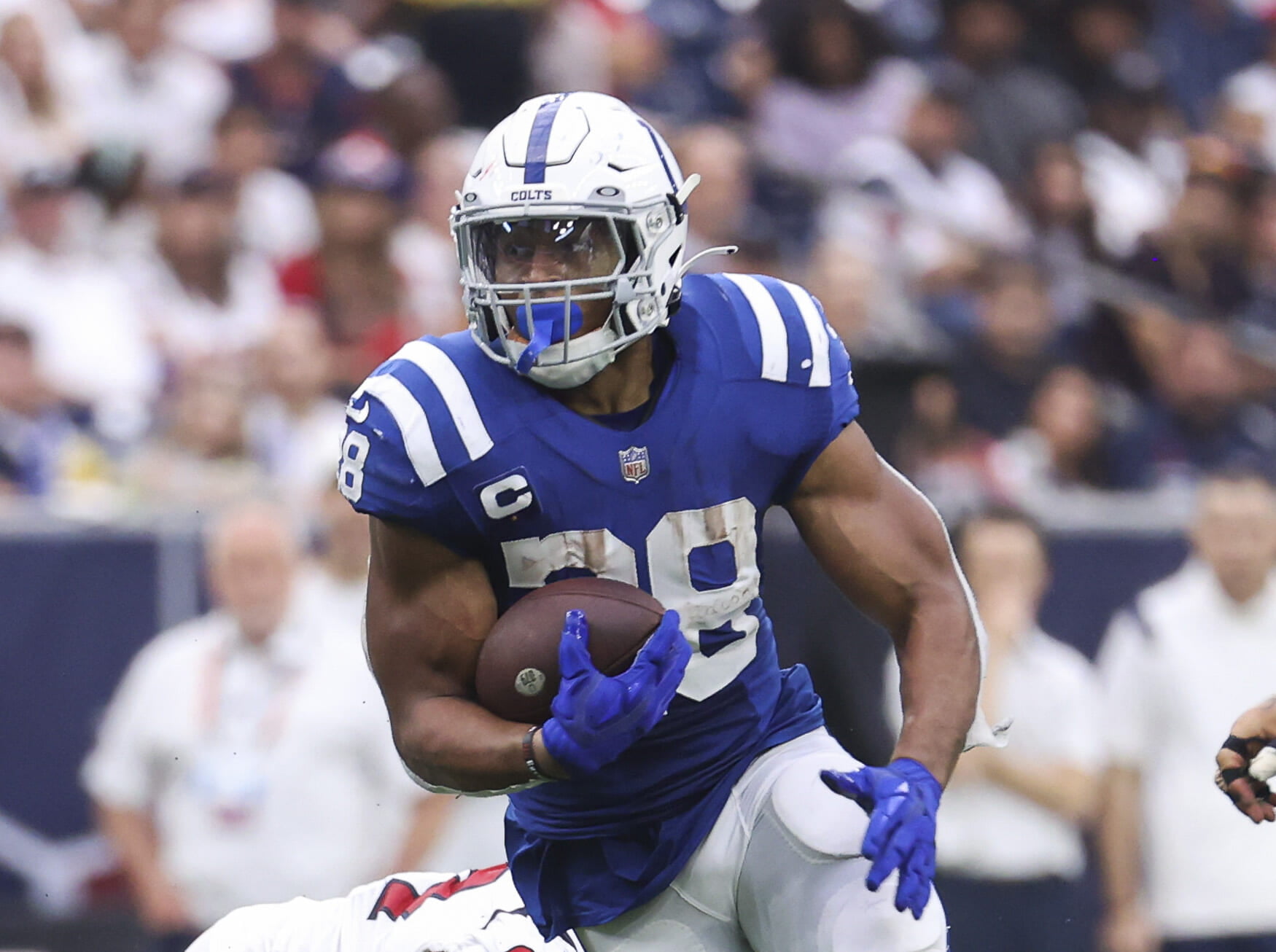 Indianapolis Colts’ line hurting Jonathan Taylor and the offense more than the opposition