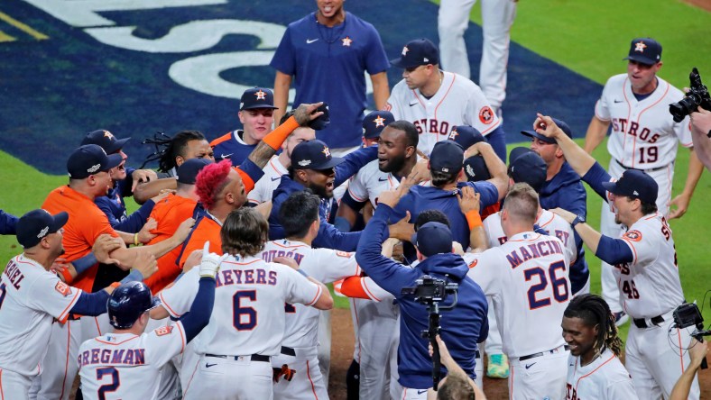 Houston-Astros-Yordan-Alvarez