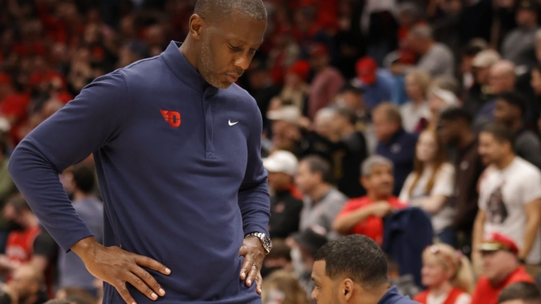 Mar 12, 2022; Washington, D.C., USA; Dayton Flyers head coach Anthony Grant stands on the. Bench against the Richmond Spiders in the final minute in the second half at Capital One Arena. Mandatory Credit: Geoff Burke-USA TODAY Sports
