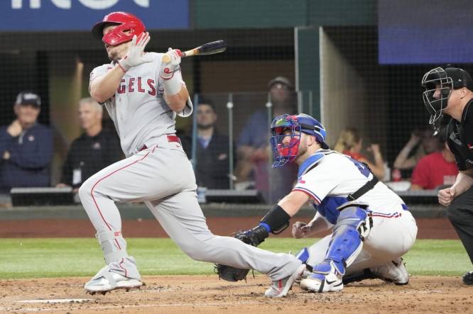 Los Angeles Angels: Mike Trout wins Silver Slugger Award