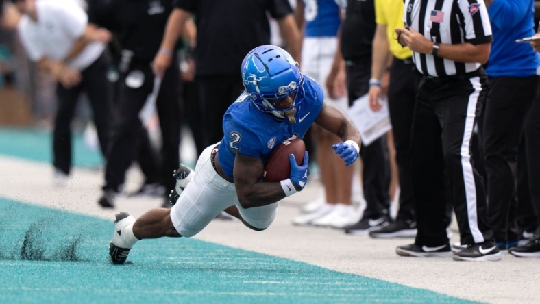 Buffalo Bulls running back Ron Cook Jr. (2) catches a pass in the second quarter against the Coastal Carolina Chanticleers at Brooks Stadium. Mandatory Credit: David Yeazell-USA TODAY Sports