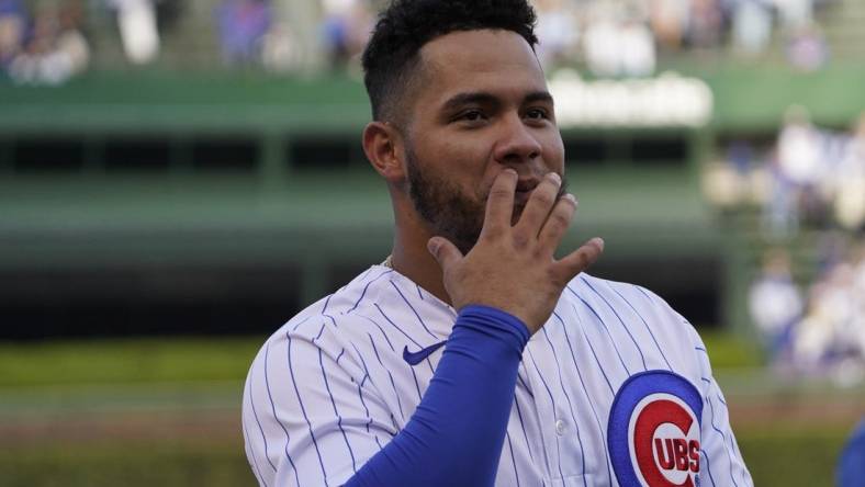 Oct 2, 2022; Chicago, Illinois, USA; Chicago Cubs catcher Willson Contreras (40) says goodbye to the fans after the game against the Cincinnati Reds at Wrigley Field. Mandatory Credit: David Banks-USA TODAY Sports