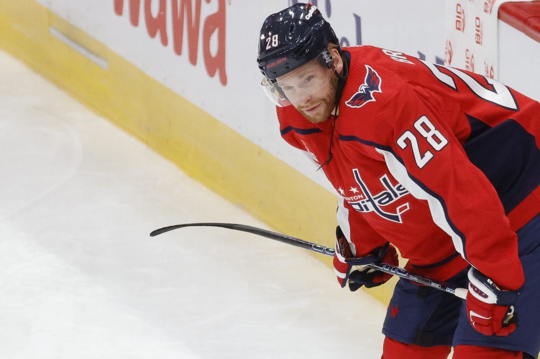 Washington Capitals forward Connor Brown out 6-8 months after knee surgery