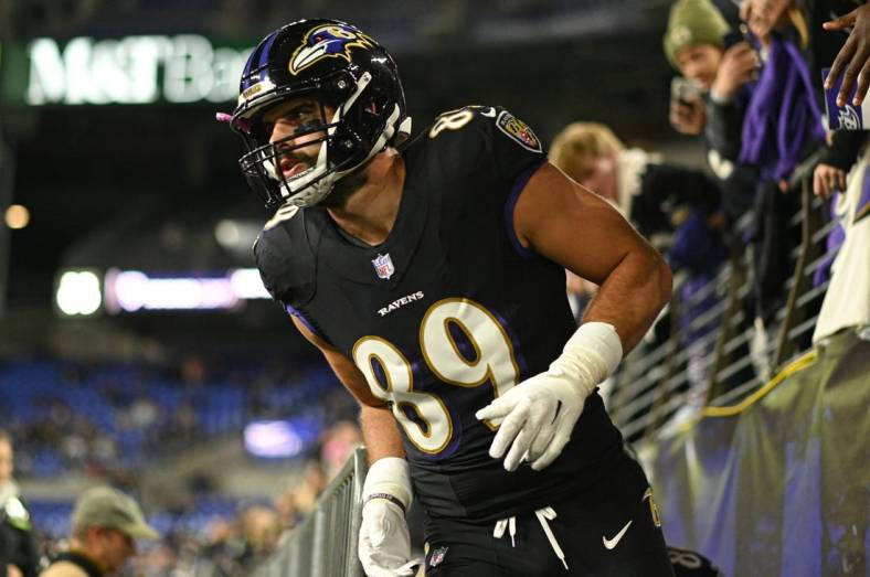 Oct 9, 2022; Baltimore, Maryland, USA;  Baltimore Ravens tight end Mark Andrews (89) before the game against the Cincinnati Bengals at M&T Bank Stadium. Mandatory Credit: Tommy Gilligan-USA TODAY Sports