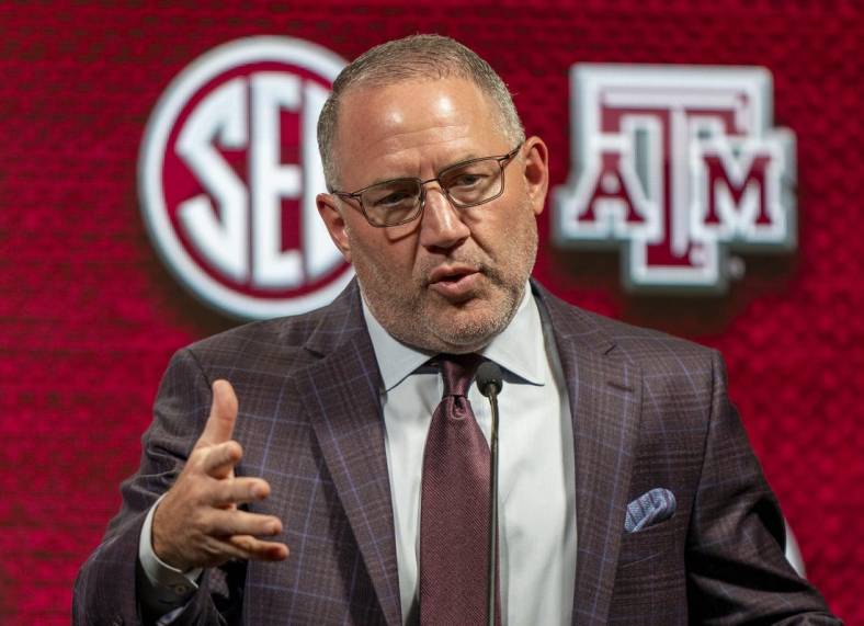 Oct 19, 2022; Birmingham, Alabama, US; Texas A&M head coach Buzz Williams during the SEC Basketball Media Days at Grand Bohemian Hotel. Mandatory Credit: Marvin Gentry-USA TODAY Sports