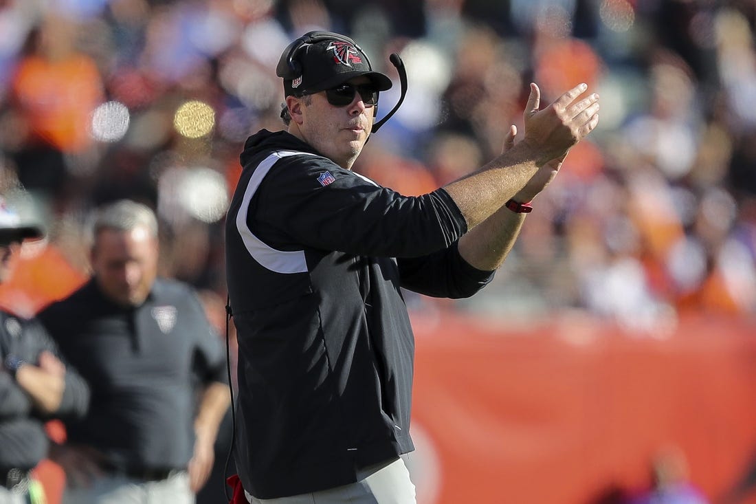 Oct 23, 2022; Cincinnati, Ohio, USA; Atlanta Falcons head coach Arthur Smith calls a time out in the second half against the Cincinnati Bengals at Paycor Stadium. Mandatory Credit: Katie Stratman-USA TODAY Sports