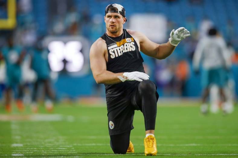 Oct 23, 2022; Miami Gardens, Florida, USA; Pittsburgh Steelers linebacker T.J. Watt (90) works out prior to the game against the Miami Dolphins at Hard Rock Stadium. Mandatory Credit: Sam Navarro-USA TODAY Sports