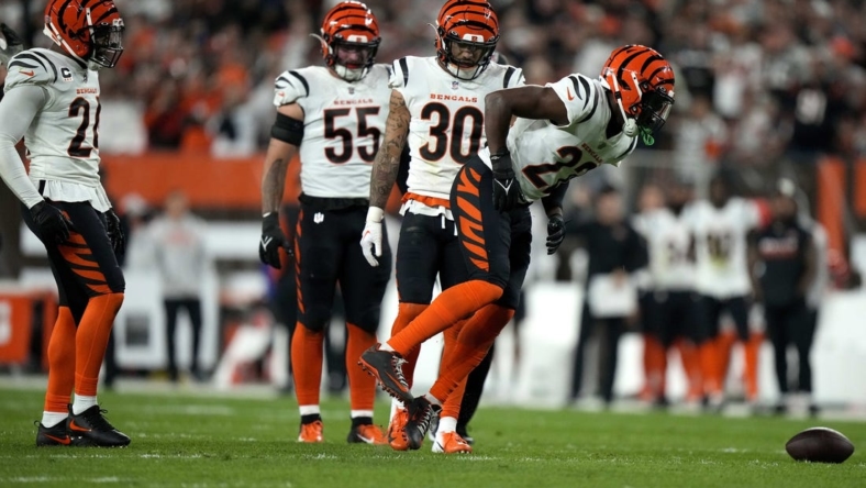 Oct 31, 2022; Cincinnati, OH, USA; Cincinnati Bengals cornerback Chidobe Awuzie (22) limps off the field in the second quarter during an NFL Week 8 game against the Cleveland Browns, Monday, Oct. 31, 2022, at FirstEnergy Stadium in Cleveland.  Mandatory Credit: Albert Cesare-USA TODAY Sports