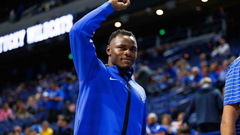 Oct 30, 2022; Lexington, Kentucky, USA; Kentucky Wildcats forward Oscar Tshiebwe acknowledges the crowd before the game against the Missouri Western State Griffons at Rupp Arena at Central Bank Center. Mandatory Credit: Jordan Prather-USA TODAY Sports