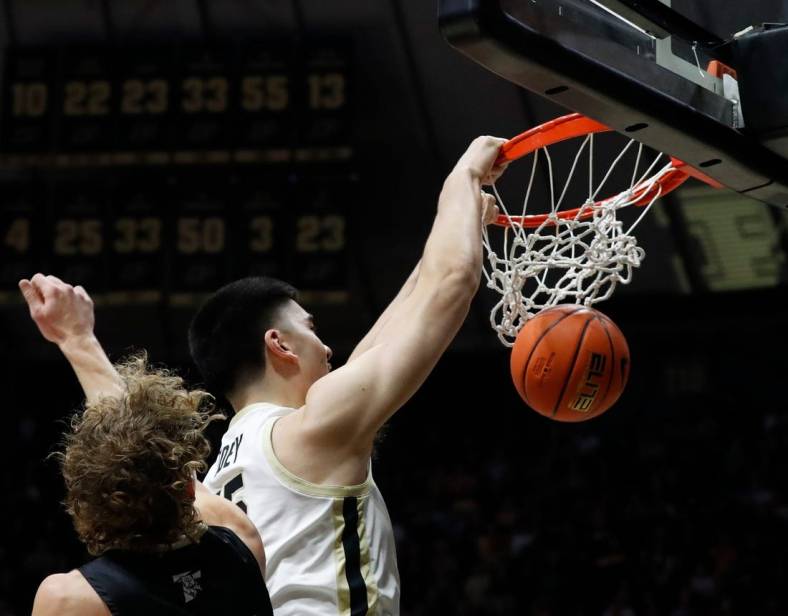 Purdue Boilermakers Zach Edey (15) dunks the ball during the NCAA men   s basketball exhibition game against the Truman State Bulldogs, Wednesday, Nov. 2, 2022, at Mackey Arena in West Lafayette, Ind.

Purduetrumanstatembb110222 Am27789