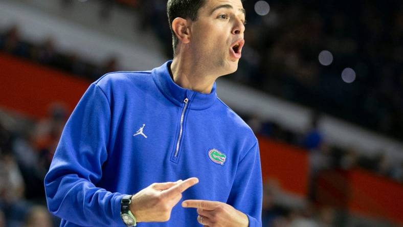 Florida Gators head coach Todd Golden coaches during the second half as Florida takes on Stoney Brook during an NCAA college basketball game at Steven C. O'Connell Center Monday, Nov. 7, 2022, in Gainesville, Fla. Florida won 81-45.(Alan Youngblood/Gainesville Sun)

Flgai Mbb Gators Vs Stoneybrook 01072803