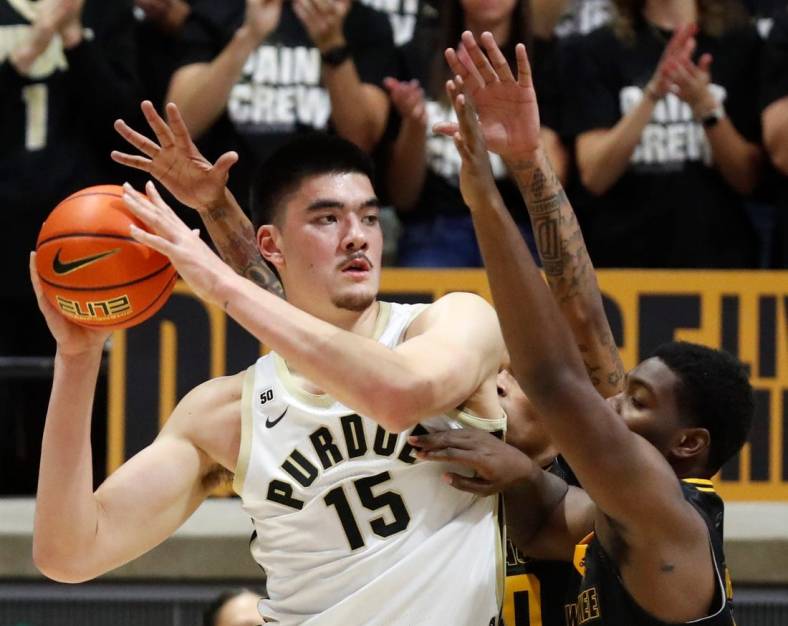 Purdue Boilermakers center Zach Edey (15) looks for an open teammate during NCAA men   s basketball game against the Milwaukee Panthers, Tuesday, Nov. 8, 2022, at Mackey Arena in West Lafayette, Ind. Purdue won 84-53.

Purduemilwaukeembb110822 Am31496
