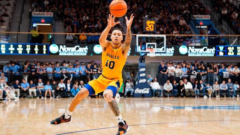 Nov 7, 2022; Villanova, Pennsylvania, USA; La Salle Explorers guard Josh Nickelberry (10) passes the ball against the Villanova Wildcats during the second half at William B. Finneran Pavilion. Mandatory Credit: Gregory Fisher-USA TODAY Sports