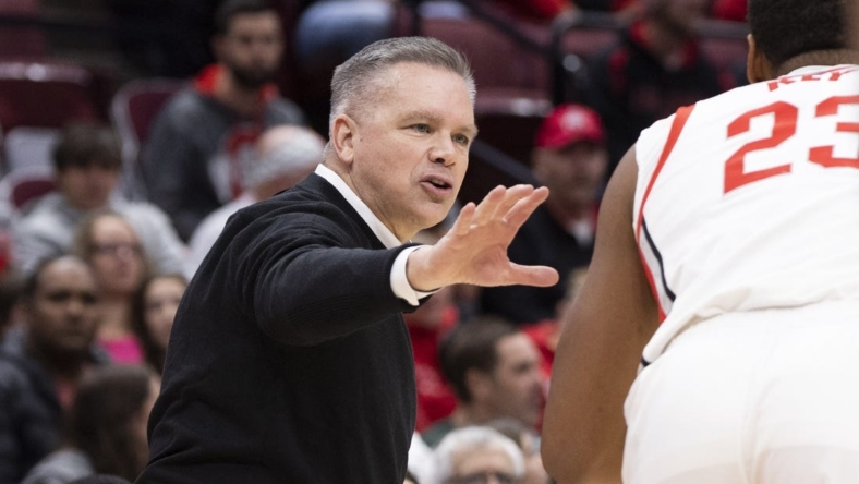 Nov 16, 2022; Columbus, Ohio, USA; Ohio State Buckeyes head coach Chris Holtmann gives direction t0o Ohio State Buckeyes forward Zed Key (23) in the first half of the game against the Eastern Illinois Panthers at Value City Arena. Mandatory Credit: Greg Bartram-USA TODAY Sports