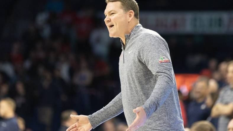 Nov 17, 2022; Tucson, Arizona, USA; University of Arizona Wildcats head coach Tommy Lloyd reacts against the Utah Tech at McKale Center. Mandatory Credit: David Cruz-USA TODAY Sports