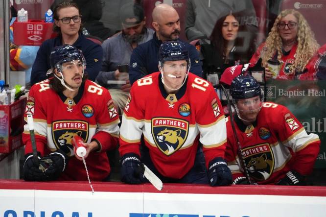 Flames win 6-2 over Panthers in Matthew Tkachuk's 1st game back in Calgary  - Calgary