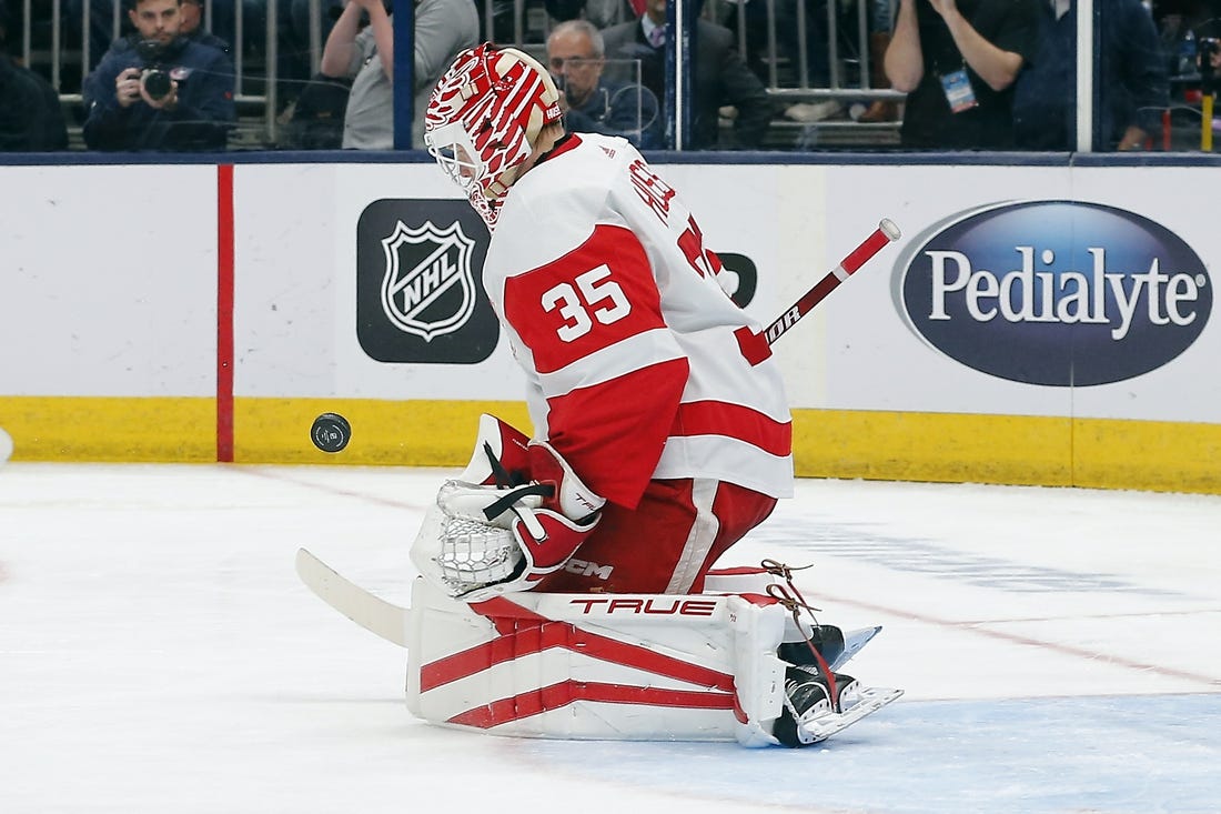 Husso makes 26 saves, Red Wings shut out Predators