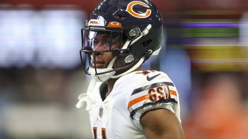 Nov 20, 2022; Atlanta, Georgia, USA; Chicago Bears wide receiver Darnell Mooney (11) prepares for a game against the Atlanta Falcons at Mercedes-Benz Stadium. Mandatory Credit: Brett Davis-USA TODAY Sports