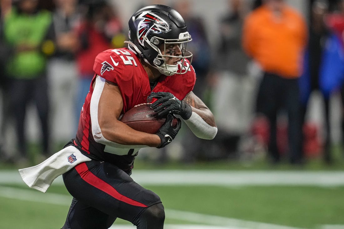Falcons, Commanders surprisingly battle for potential playoff position