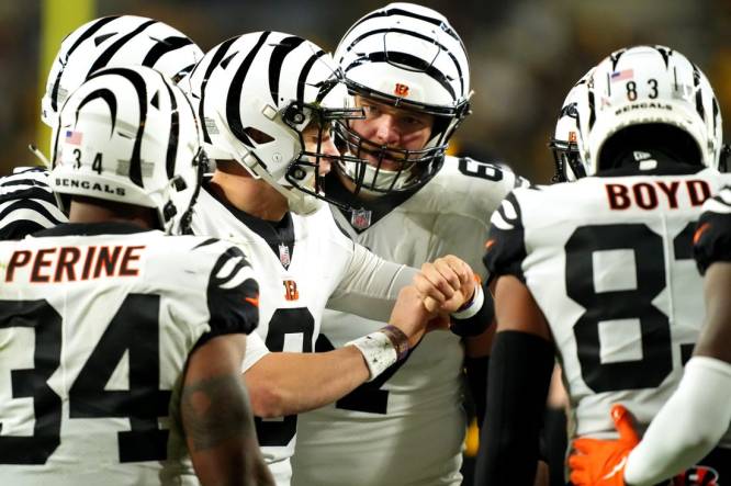 Joe Burrow (4 TDs), Bengals get payback against rival Steelers