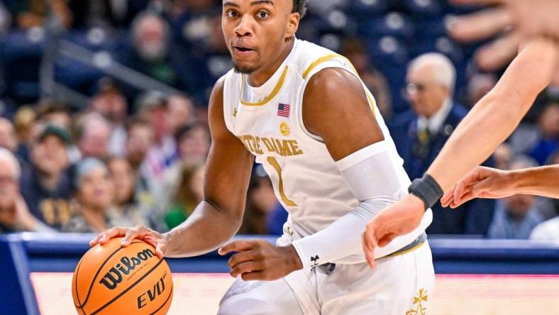 Nov 22, 2022; South Bend, Indiana, USA; Notre Dame Fighting Irish guard JJ Starling (1) drives to the basket in the first half against the Bowling Green Falcons at the Purcell Pavilion. Mandatory Credit: Matt Cashore-USA TODAY Sports