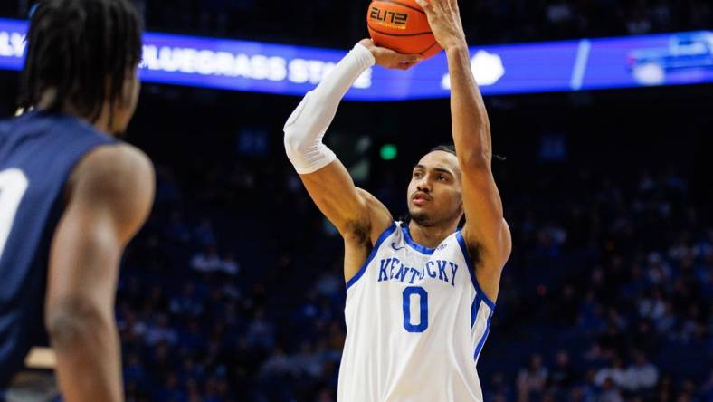 Nov 23, 2022; Lexington, Kentucky, USA; Kentucky Wildcats forward Jacob Toppin (0) shoots the ball against the North Florida Ospreys during the second half at Rupp Arena at Central Bank Center. Mandatory Credit: Jordan Prather-USA TODAY Sports