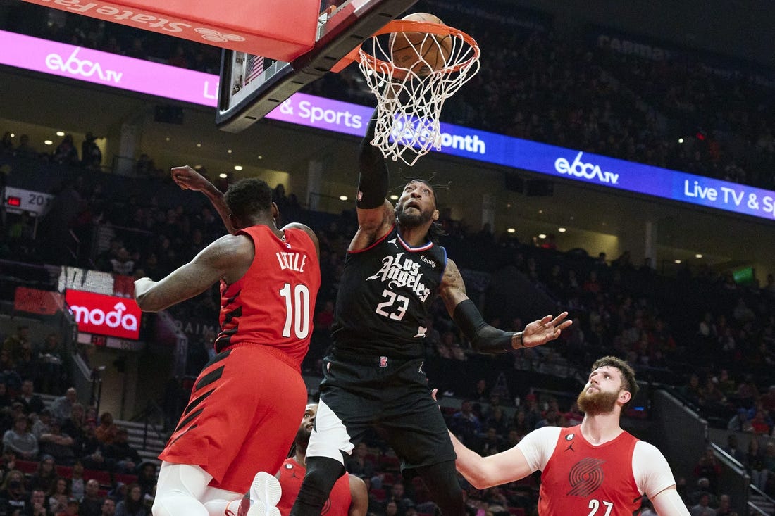 Kawhi Leonard scores 27 points as Clippers rally past Blazers