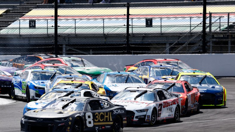 NASCAR: Verizon 200 at the Brickyard