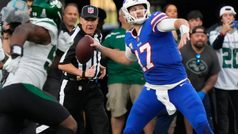 NFL: Buffalo Bills at New York Jets