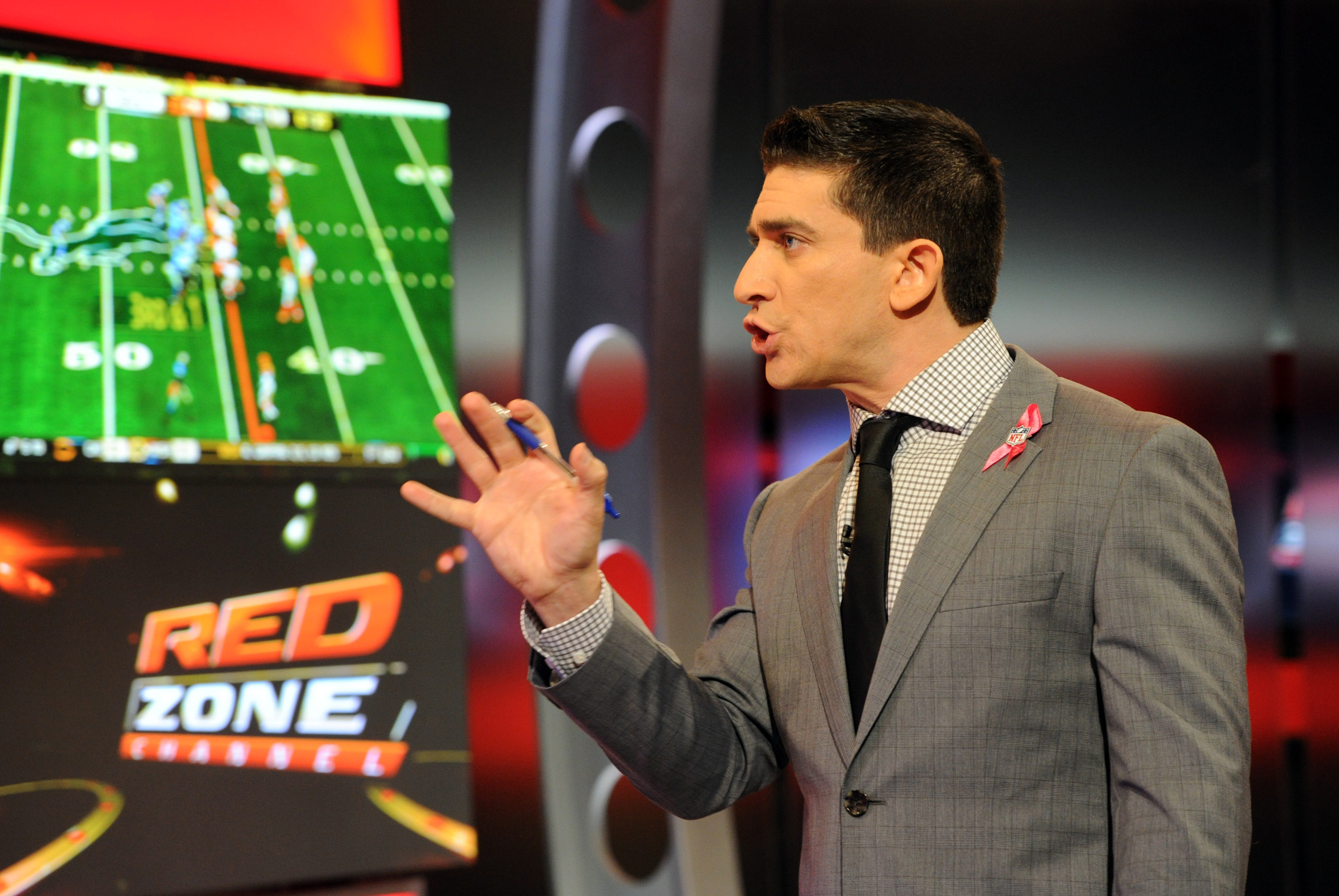 again reportedly emerging as NFL Sunday Ticket front-runner, could  add stake in NFL Media