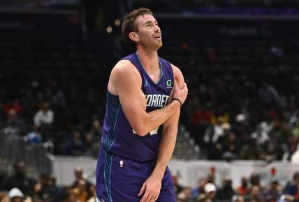 Gordon Hayward’s wife blasts Charlotte Hornets medical staff for questionable decisions