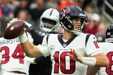 Deshaun Watson's Texans successor Davis Mills offseason strategy