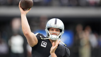 WATCH: Las Vegas Raiders QB Derek Carr breaks down during postgame press conference