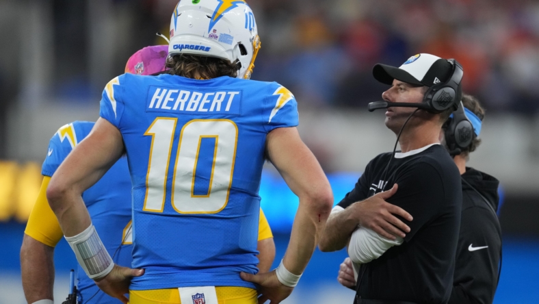 nfl picks week 10: los angeles chargers to cover against san francisco 49ers