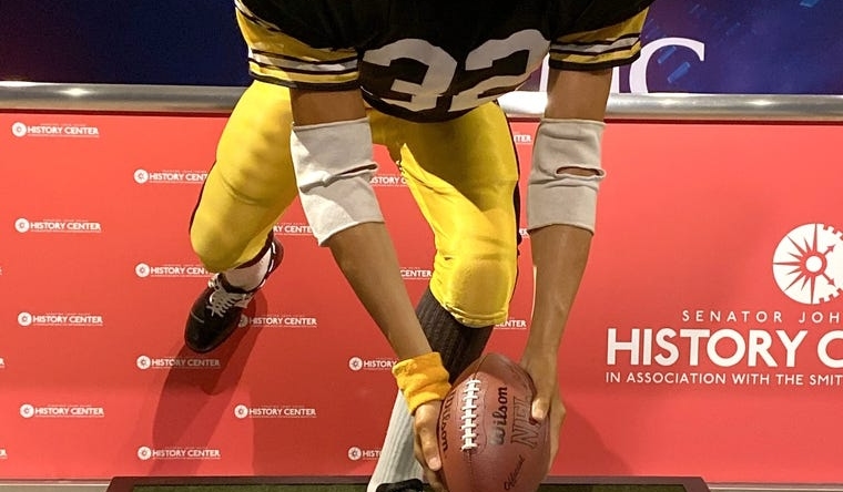 Nov 10, 2019; Pittsburgh, PA, USA; A statue of Pittsburgh Steelers running back Franco Harris (32) to commemorate the immaculate reception against the Oakland Raiders in the 1972 AFC Divisional playoff game is seen at the Pittsburgh International Airport.  Mandatory Credit: Kirby Lee-USA TODAY Sports