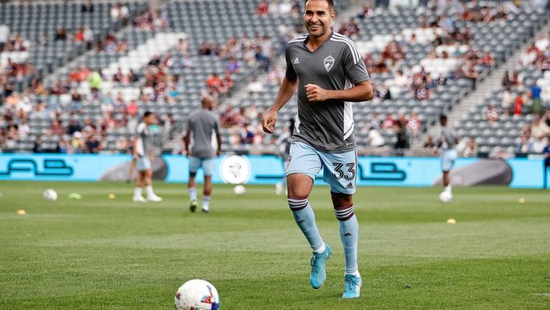 Aug 6, 2022; Commerce City, Colorado, USA; Colorado Rapids defender Steven Beitashour (33) before the match against Minnesota United FC at Dick's Sporting Goods Park. Mandatory Credit: Isaiah J. Downing-USA TODAY Sports